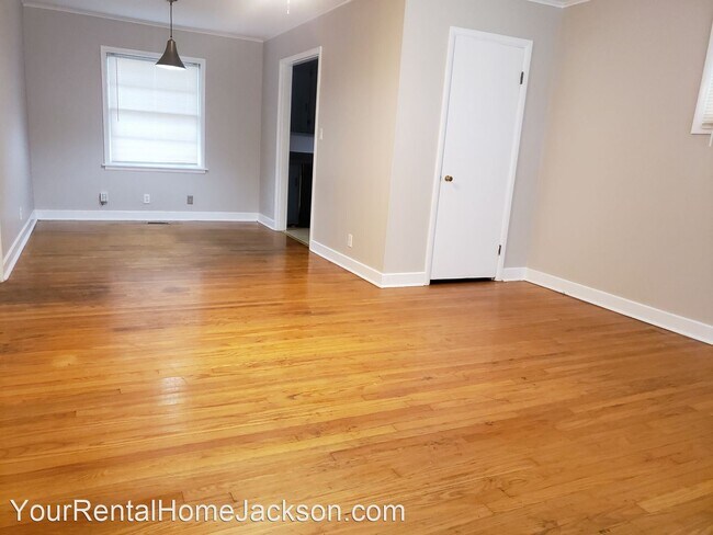 Foto del edificio - 3 br, 2 bath House - 38 Charjean Dr