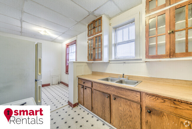 Building Photo - 4205 Ellenwood Ave