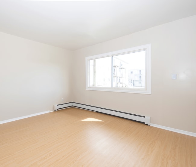 Building Photo - Ellerdale Apartments