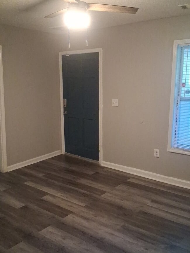 Foto del edificio - 2814 1st Ave SW