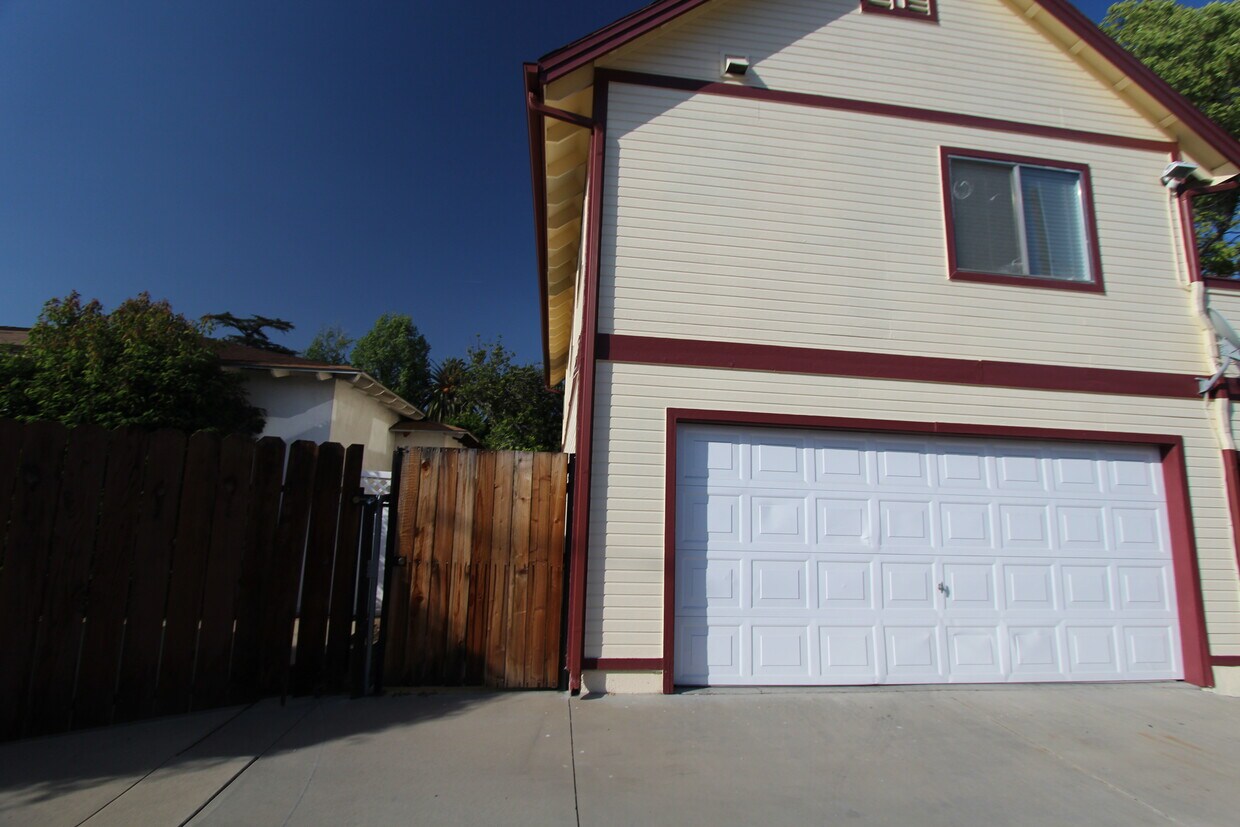 Primary Photo - 2372 2nd St