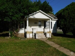 Building Photo - 625 N Taylor St