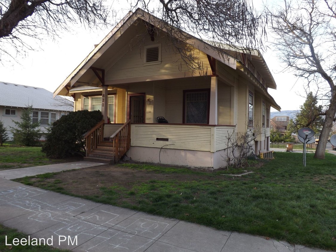 Primary Photo - 2014 W 7th St