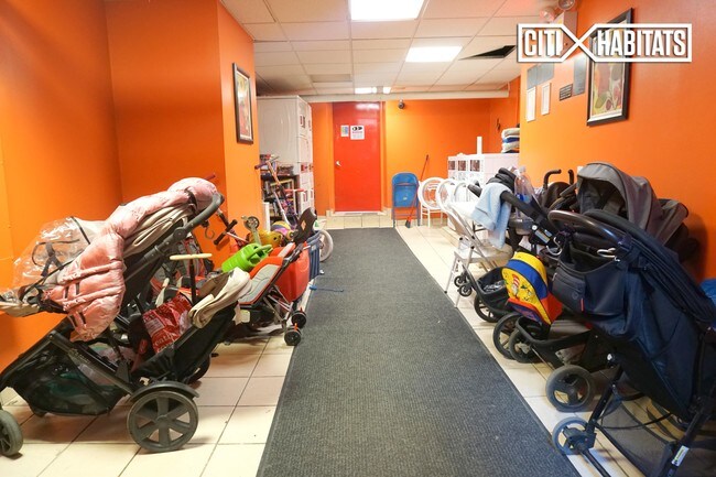 Foto del edificio - 427 E 89th St