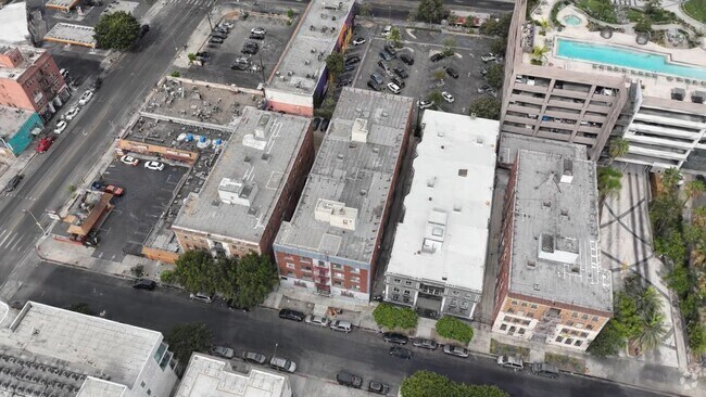  - Villa Shatto Apartments