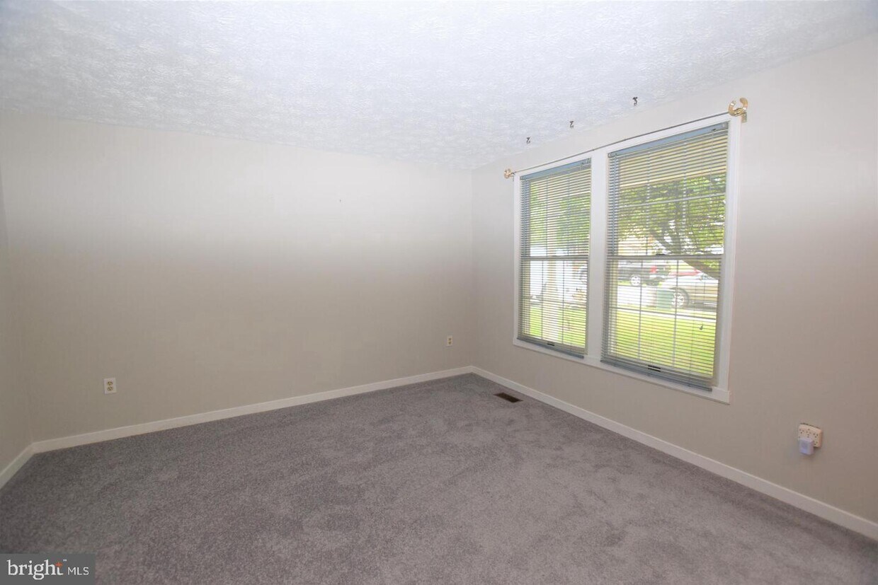 Primary Photo - 308 Melling Ave