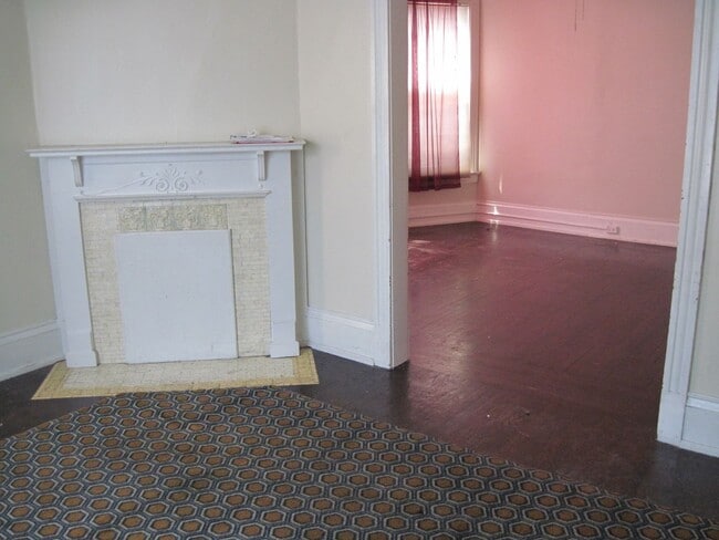 Building Photo - 2609 N Maryland Ave