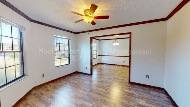 Foto del edificio - 1607 Beverly Bay Ct