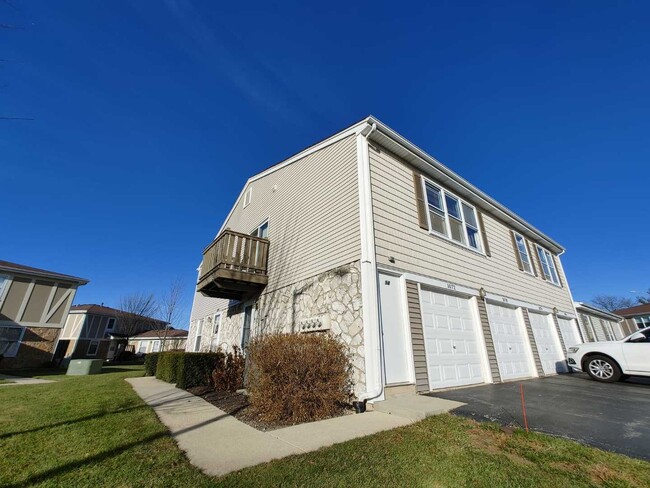 Building Photo - 1072 Hampton Harbor