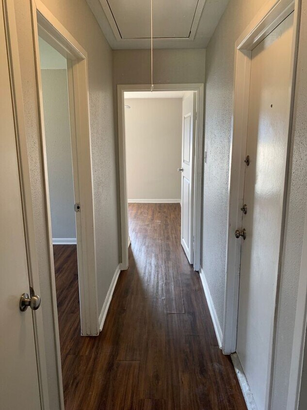 NOW AVAILABLE! 5554 Ambern Drive, Houston,... photo'