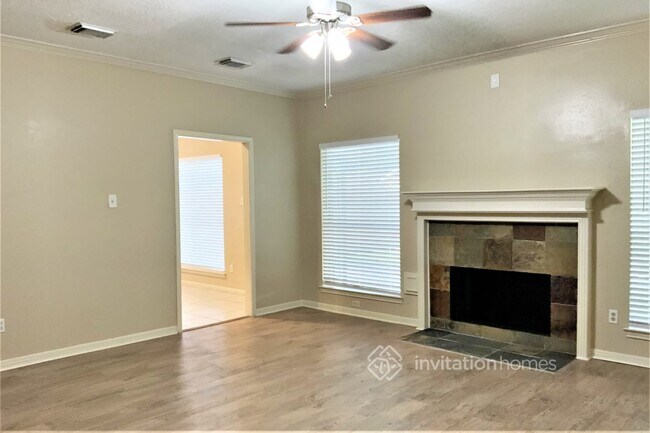 Building Photo - 1011 Wentworth Dr
