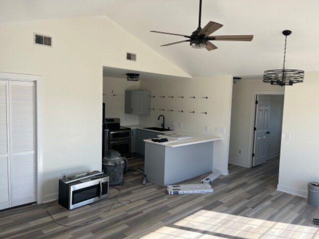 Building Photo - 110 Sunshine Ct