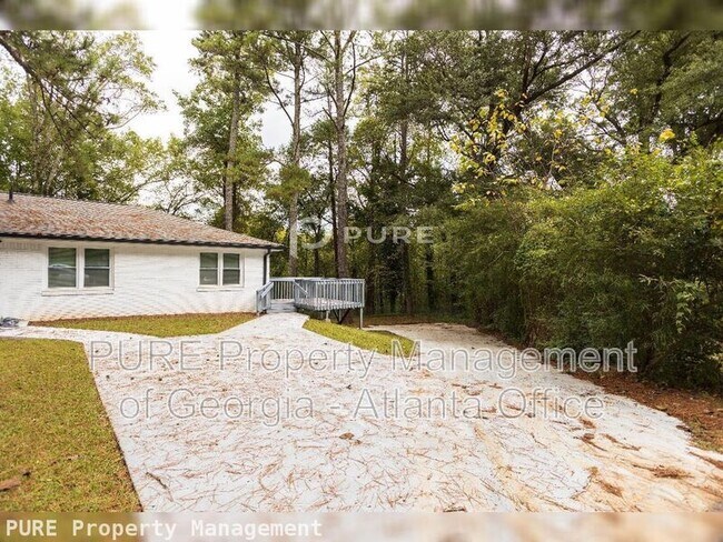 Foto del edificio - 1138 Gerald Pl SW