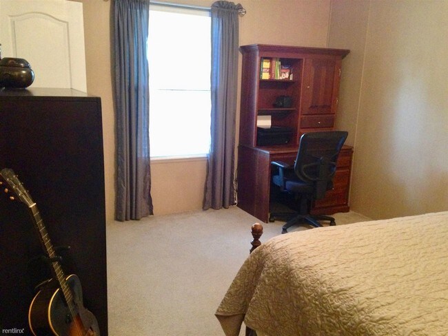 Foto del edificio - 1531 Hillmon Grove Rd