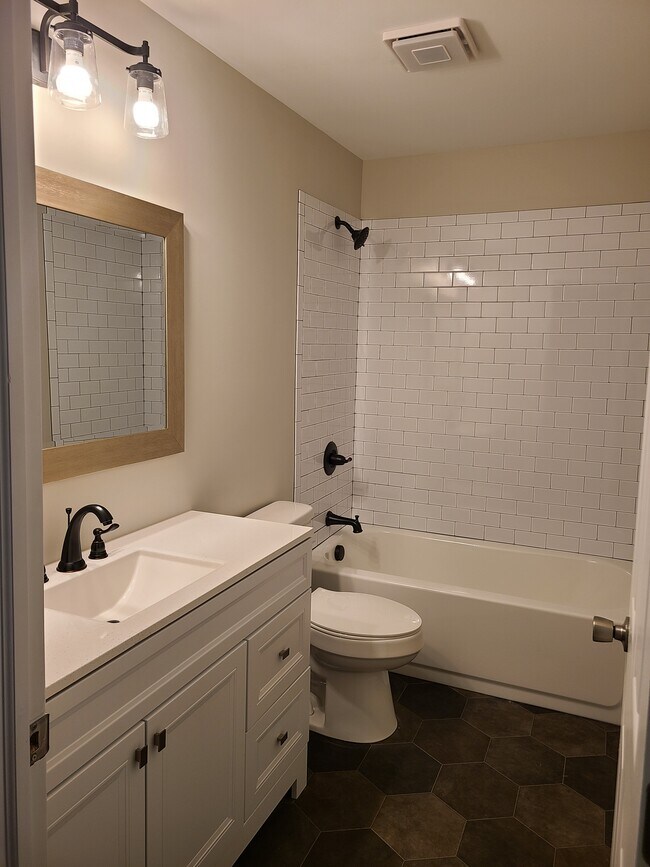 Foto del edificio - 1109 S Champion Ave