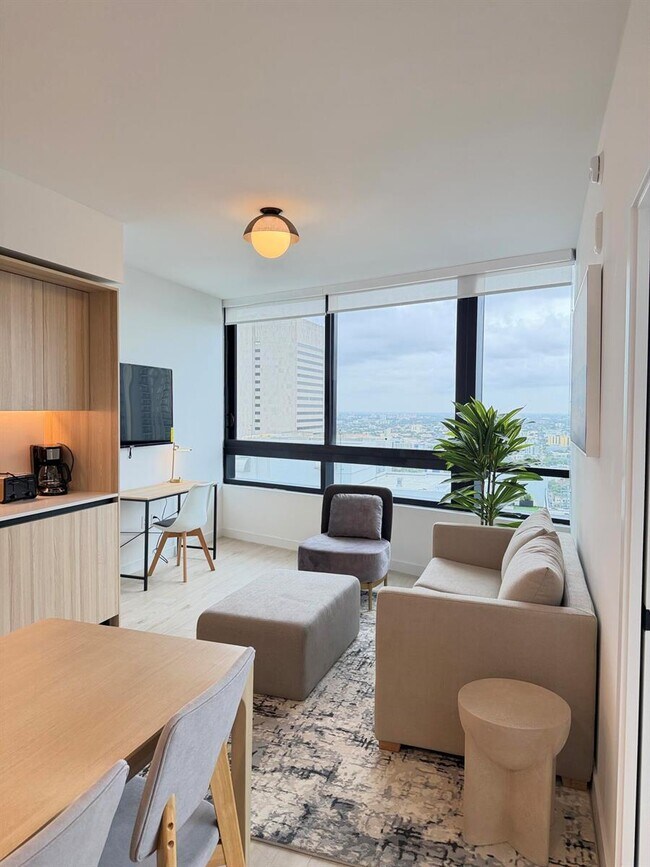 Foto del edificio - 225 N Miami Ave