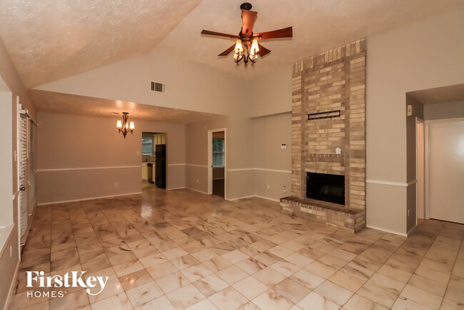 Building Photo - 12314 Meadow Ridge Dr