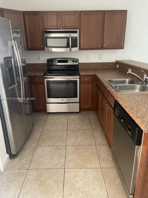 Foto del edificio - 642 SE 32nd Ave