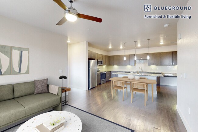 Foto del edificio - 13195 W Progress Cir