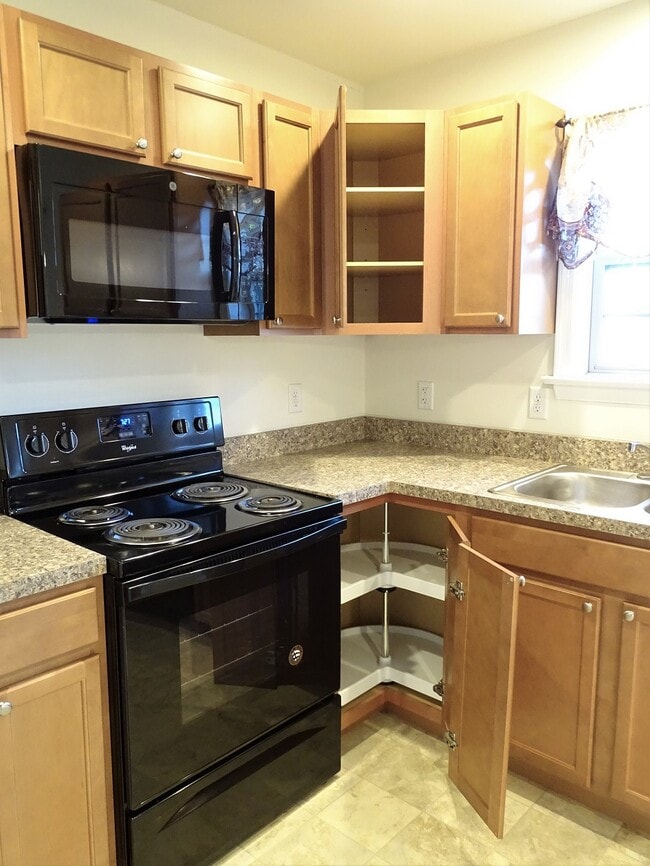 Building Photo - 346 Alexandria Ct