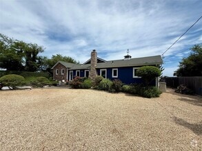 Building Photo - 296 Asharoken Ave