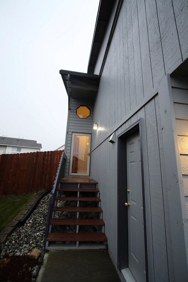 Building Photo - 3 Bedroom Eagle River Townhouse!
