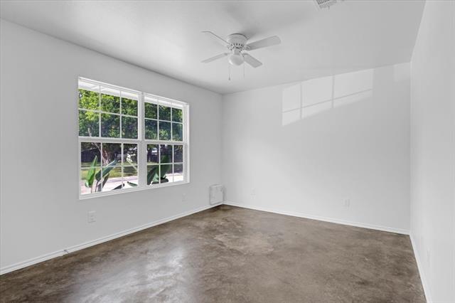 Foto del edificio - 816 W 8th St