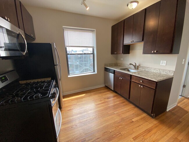 Foto del edificio - 4817 N Christiana Ave