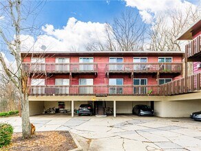 Building Photo - 2550 Chamberlain Rd