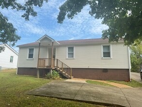 Building Photo - 73 Dixon Dr