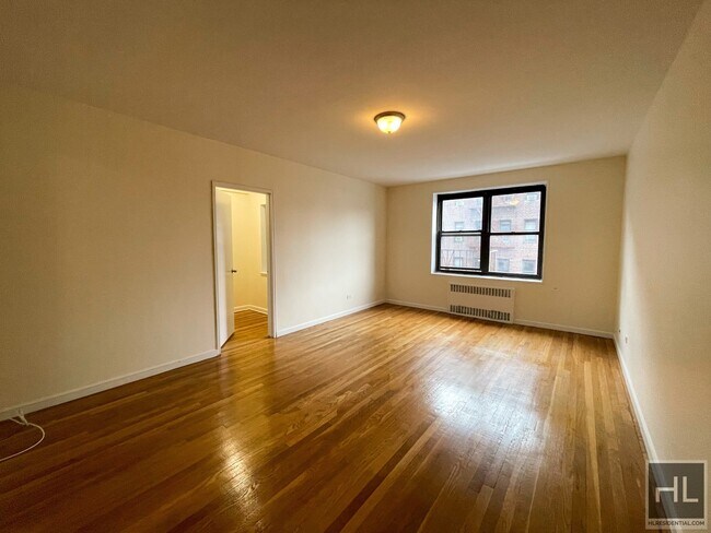 Building Photo - LARGE Studio 34-15 PARSONS BOULEVARD
