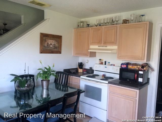 Building Photo - 15 Stager Hls