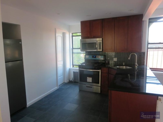 Foto del edificio - 486 11th St