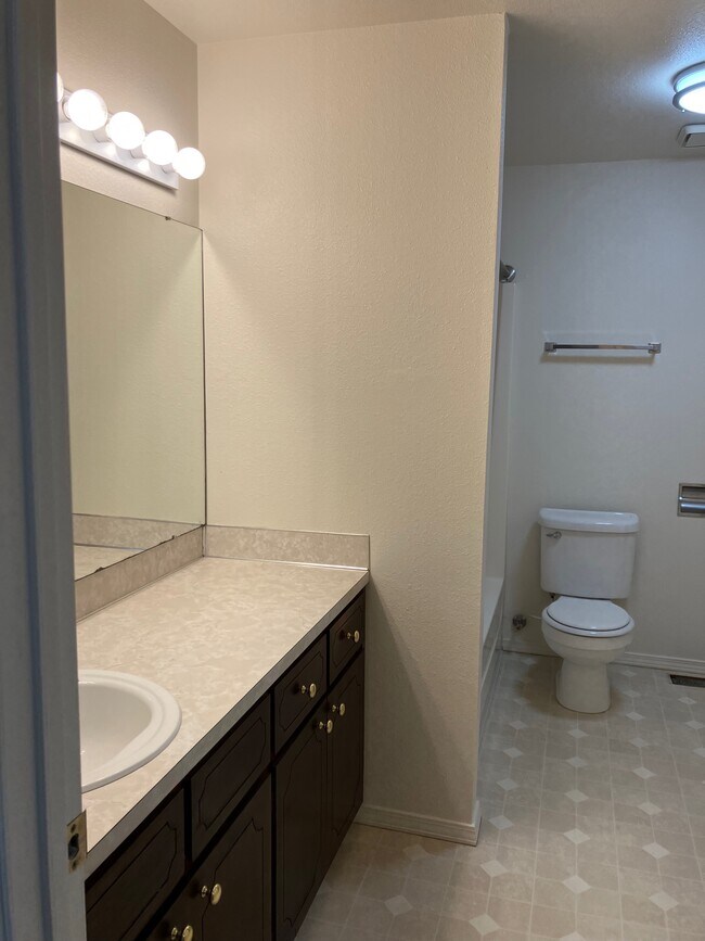 Foto del edificio - 12204 105th Ave Ct E
