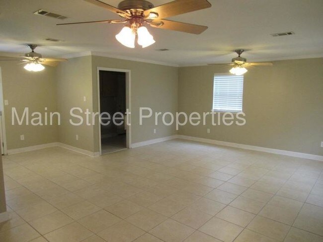 Building Photo - 7095 Glendora Street 3 BR/ 2 BA $925