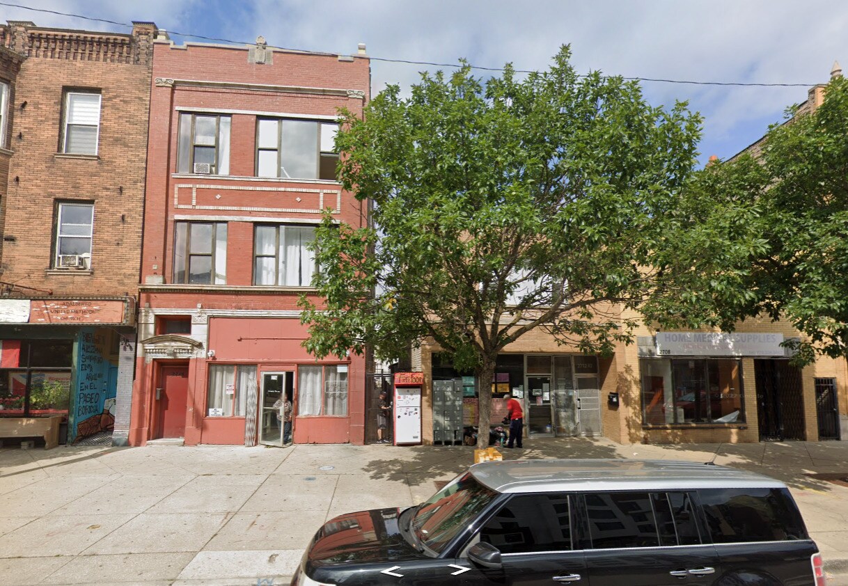 Primary Photo - 2712 W Division St