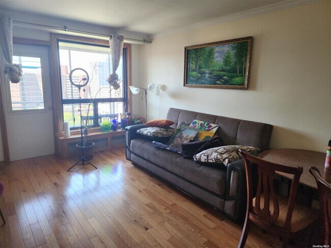 Building Photo - 61-35 98th St