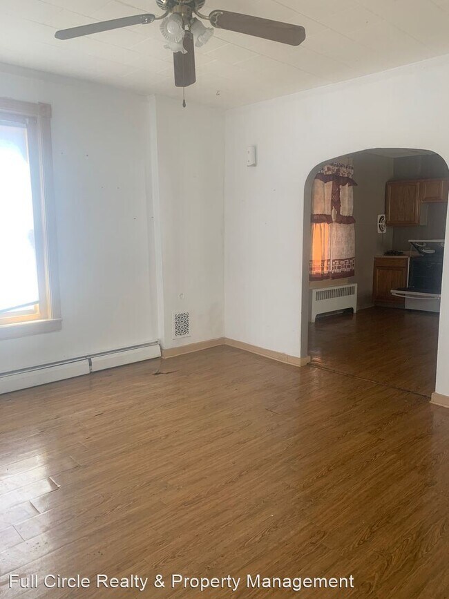 Building Photo - 4 br, 1.5 bath House - 635 Green Street