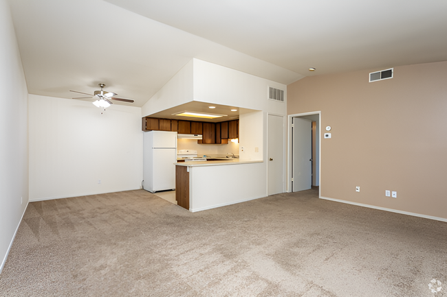 Interior Photo - BRIARWOOD APTS