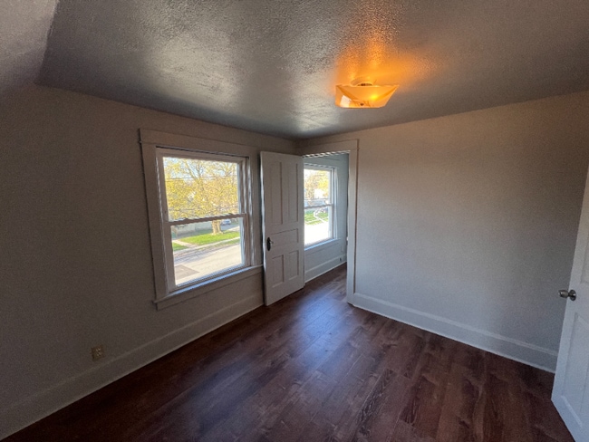 Building Photo - 232 Leavens Ave