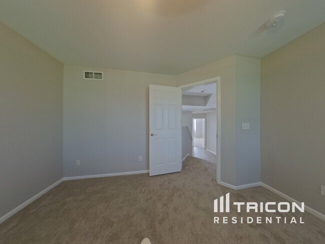 Foto del edificio - 9995 Strathfield Ln
