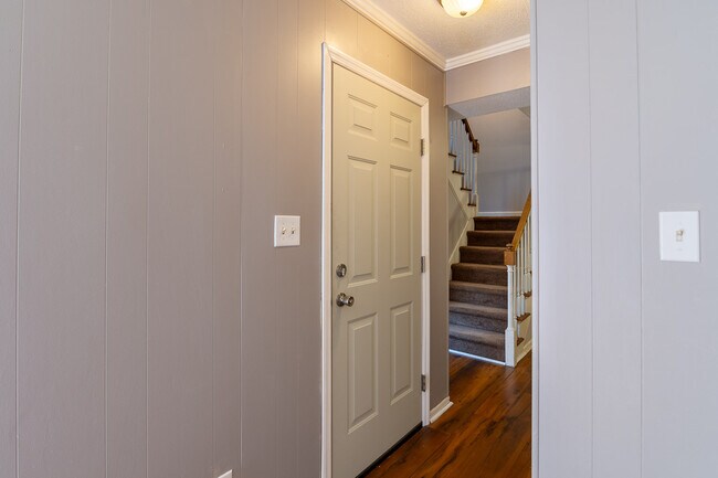 Foto del edificio - 1017 Stevens Creek Rd