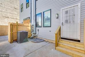 Foto del edificio - 1223 W Lehigh Ave