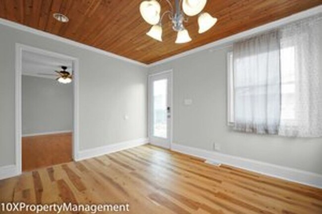 Building Photo - 3522 Astor Ave