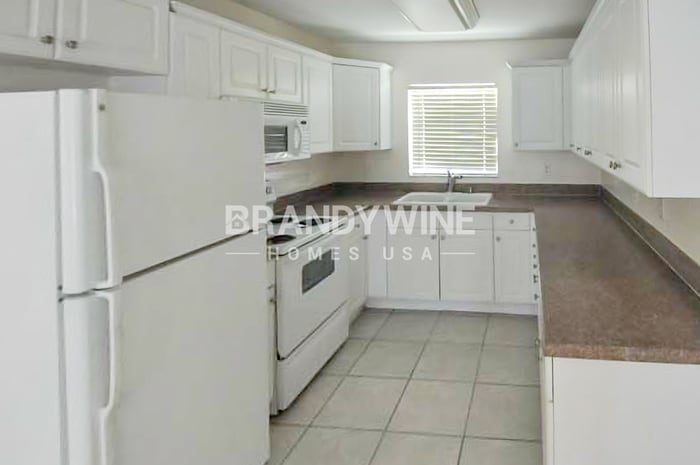 Building Photo - 3709 E Grove St