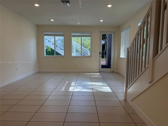 Building Photo - 10222 NW 64th Way