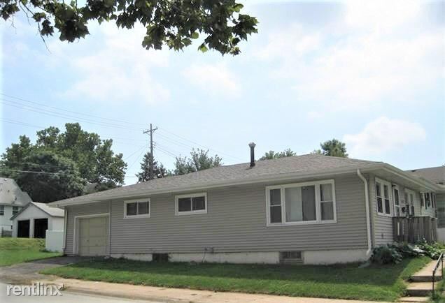Building Photo - 3 br, 1.5 bath House - 2203 S 43rd St