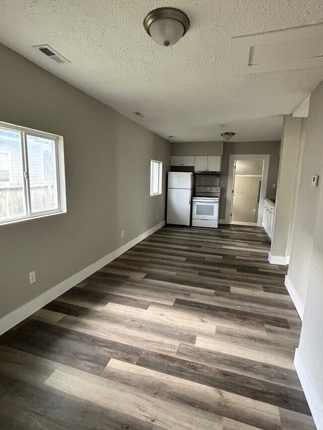 Photo - 2049 Houston St House