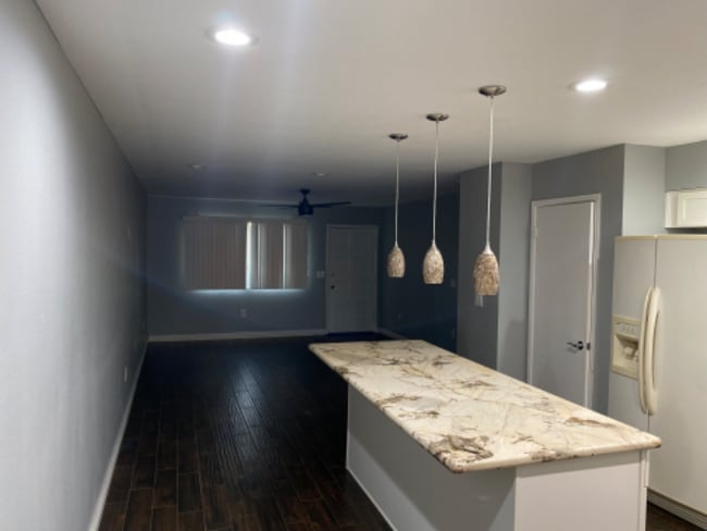 Photo - 3331 W Del Monico Ln Townhome