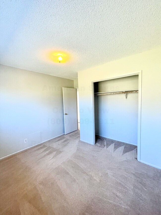 Building Photo - 735 Glen Eagles Dr